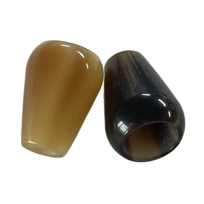Il cavo di plastica operato conclude i bottoni con Horn effettua la dimensione su misura e colora l'uso sul materiale di maglia con cappuccio DIY