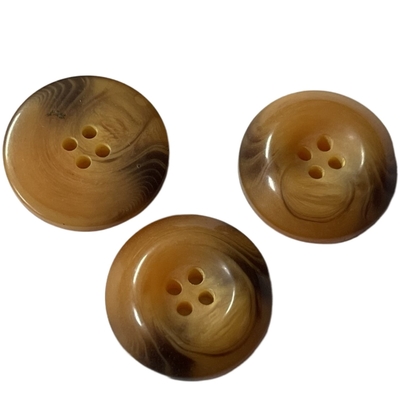 19mm effetto di plastica di Horn di quattro dei fori bottoni di cappotto intorno ai bottoni di plastica di Brown