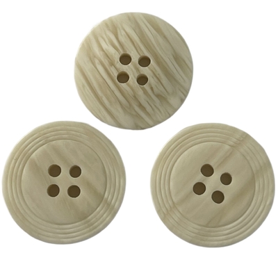 Bottoni di legno del Faux del poliestere 32L con lo speciale Rim Use On Clothing