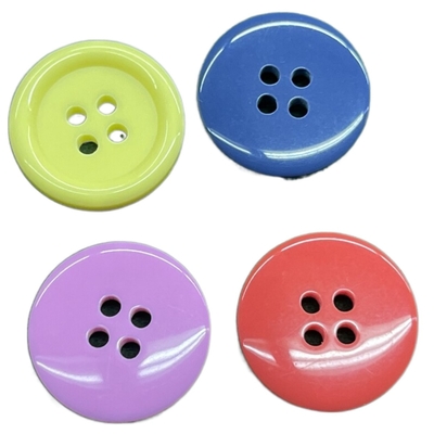 Segni la resina col gesso di plastica abbottona 4 il colore del ODM del foro 28L per gli accessori dell'indumento