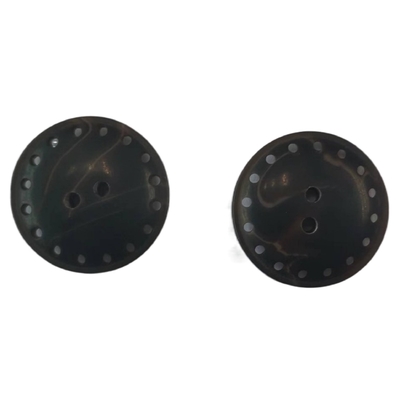 La plastica di plastica di Brown scuro abbottona il foro multiplo su The Edge che 36L usano sul cappotto Outwear