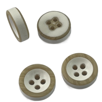 Giro di plastica di Little Brown Rim With Wooden Effect 16L dei bottoni di Brown della camicia