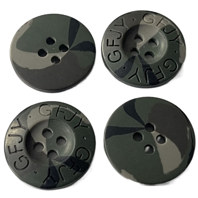Uso inciso di colore del cammuffamento di Logo Plastic Coat Buttons 34L per il maglione del cappotto