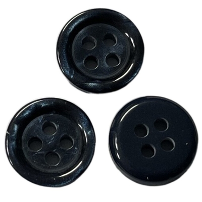 I bottoni di camicia di plastica di ZAZZERA del Faux con i fori di Rim In 18L 4 usano sulla camicia Blounes