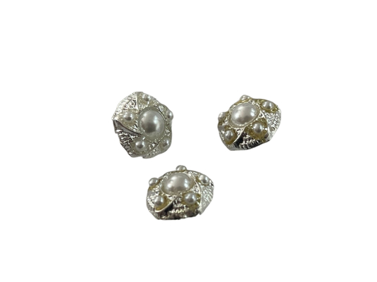 Lo stinco madreperlaceo rotondo abbottona l'uso di dimensione del ODM per gli accessori di cucito di DIY