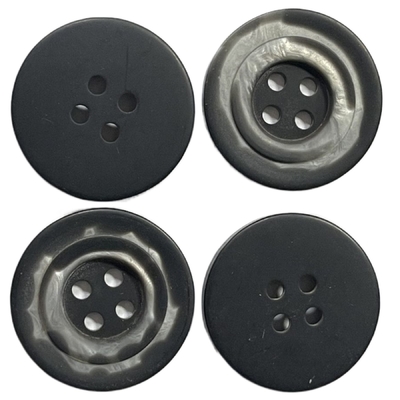 bottoni d'imitazione di 34.3mm Horn con un uso di 4 fori per la tuta sportiva del cappotto