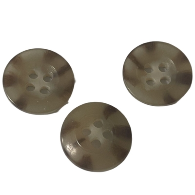 I bottoni beige dell'urea di colore 12mm usano sulla camicia uniforme dell'abbigliamento del vigile del fuoco