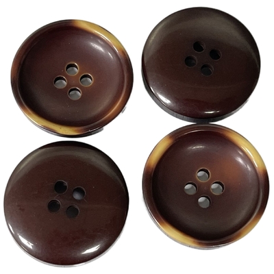 I bottoni di cappotto di immaginazione con il bordo bruciato 22mm usano sul maglione del rivestimento del cappotto